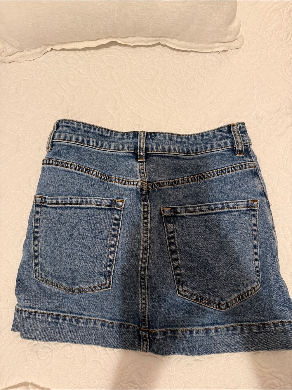 Showpo lara denim mini skirt blue size 4 - Picture 3 of 3